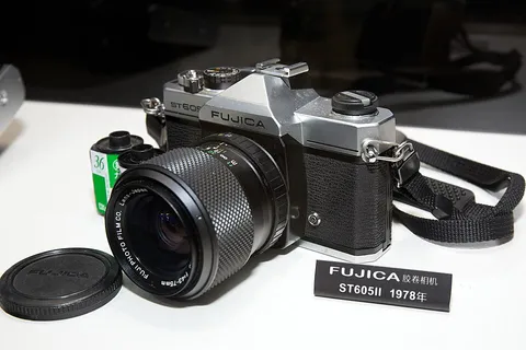Fujica ST605 II