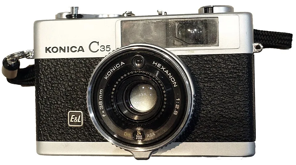 Konica C35