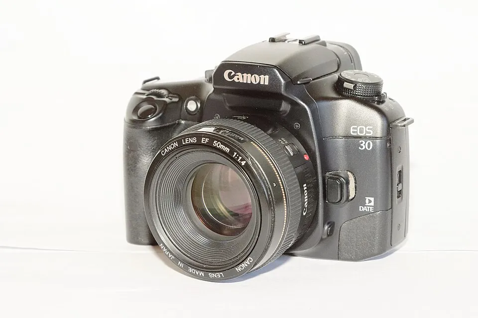Canon EOS 30