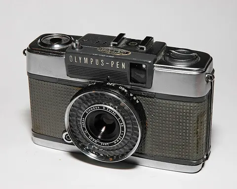 Olympus Pen EE-2
