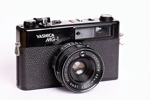 Yashica MG-1