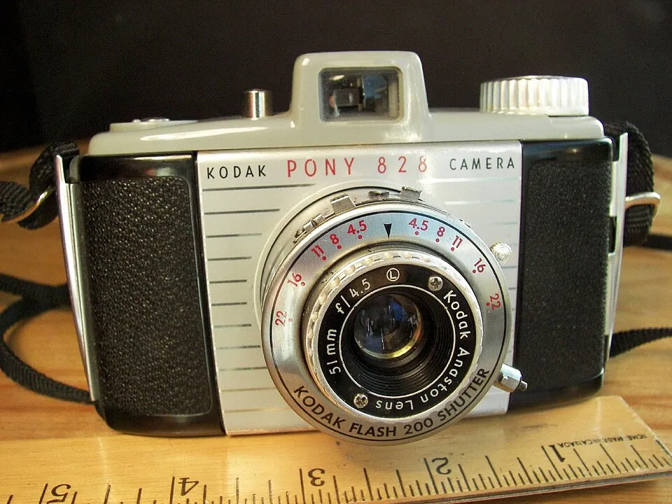 Kodak Pony 828