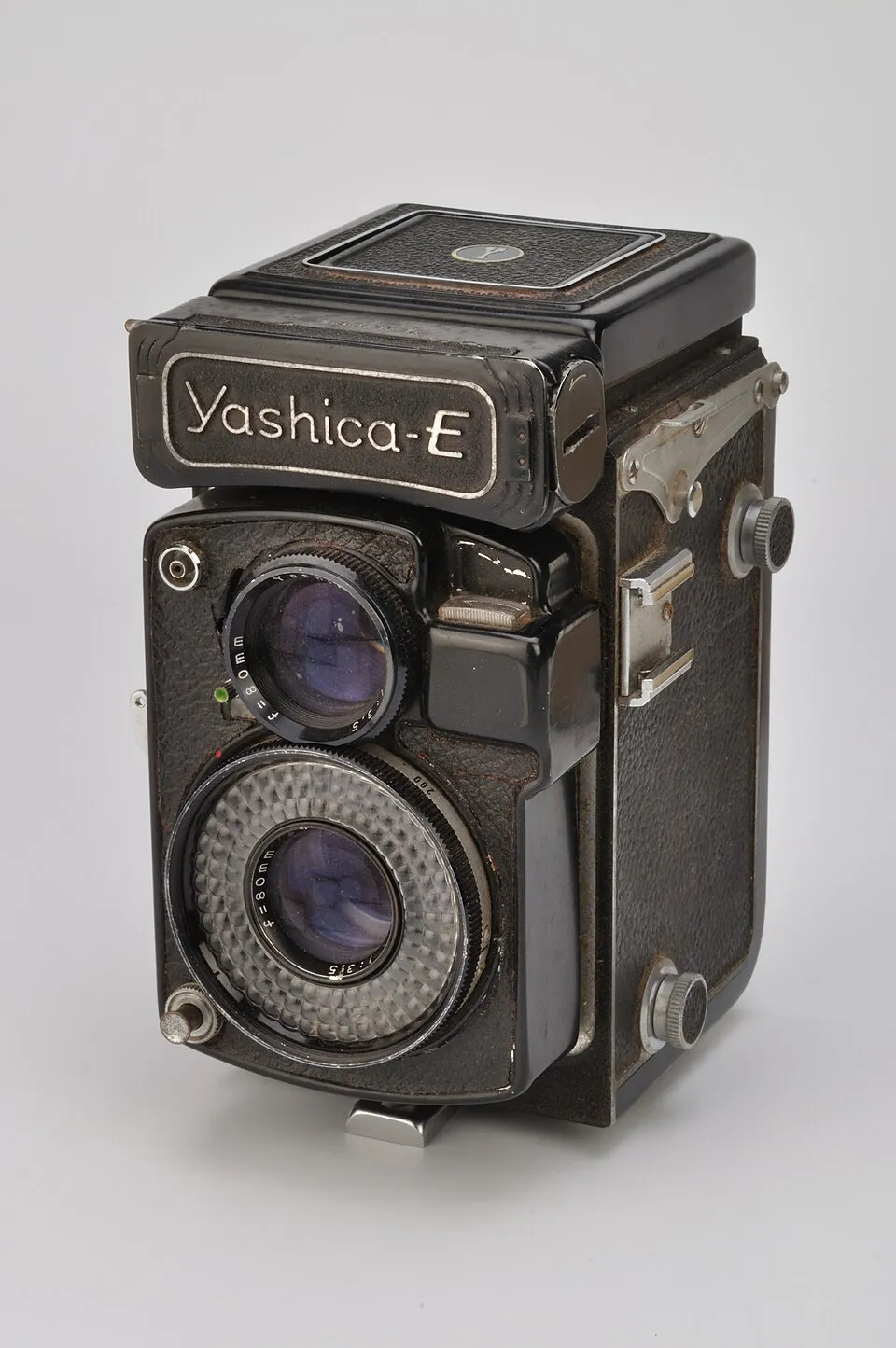 Yashica E