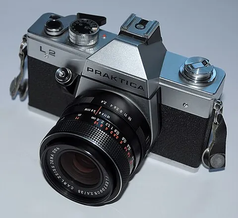 Praktica L2