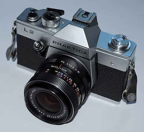 Praktica L2
