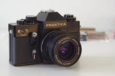 Praktica EE2