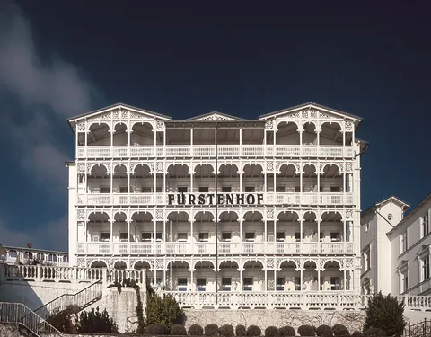 Hotel Fürstenhof, Sassnitz, shot on Minolta X-700