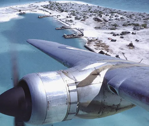 Hastings TG 582 over London, Xmas Island Aug 1956