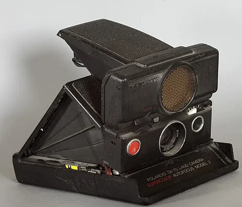Polaroid SX-70 Supercolor Autofocus Model 2
