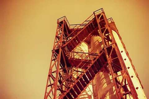 Cement works tower (8675400511)
