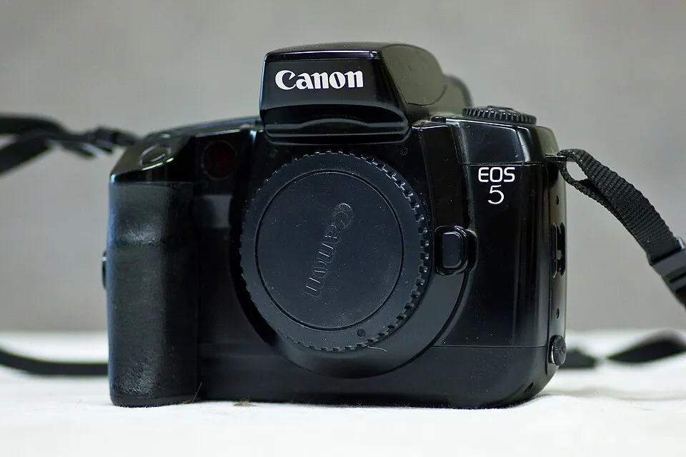 Canon EOS 5