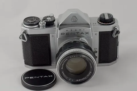 Pentax S1