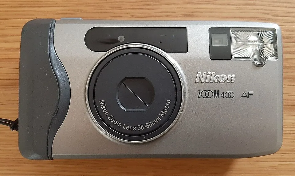 Nikon Zoom 400 AF