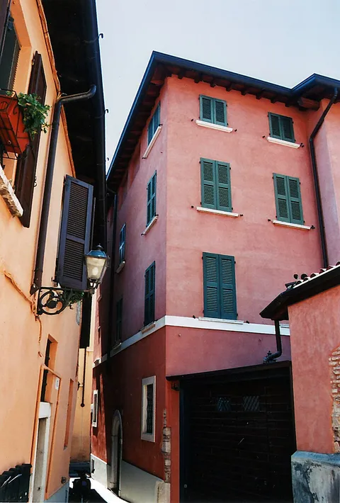 Alley on Via dei Musei, Brescia, shot on Minolta X-700