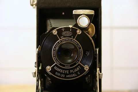 Kodak Hawk-Eye Pliant Six-20 Model C