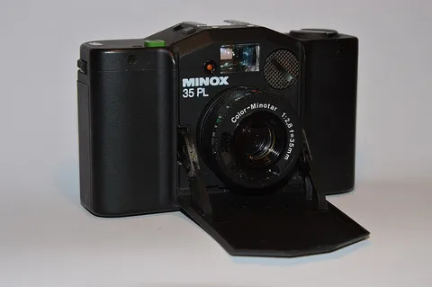 Minox 35 PL