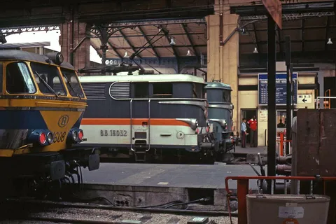 Paris-Nord SNCB loc 1608