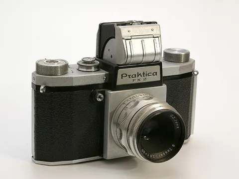 Praktica FX2