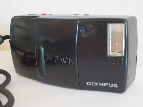 Olympus AF-1 Twin