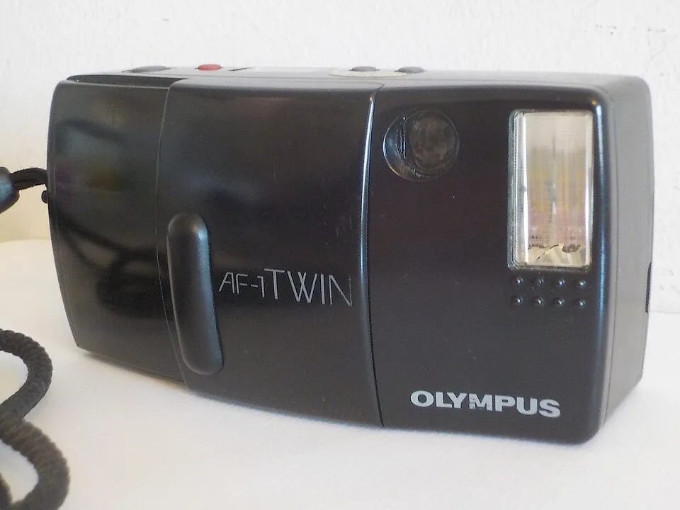 Olympus AF-1 Twin