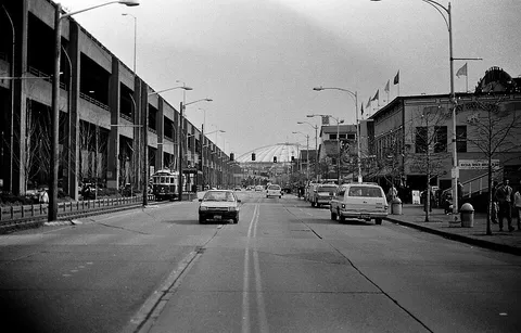 Alaskan Way, Seattle 1997, shot on Canon AE-1