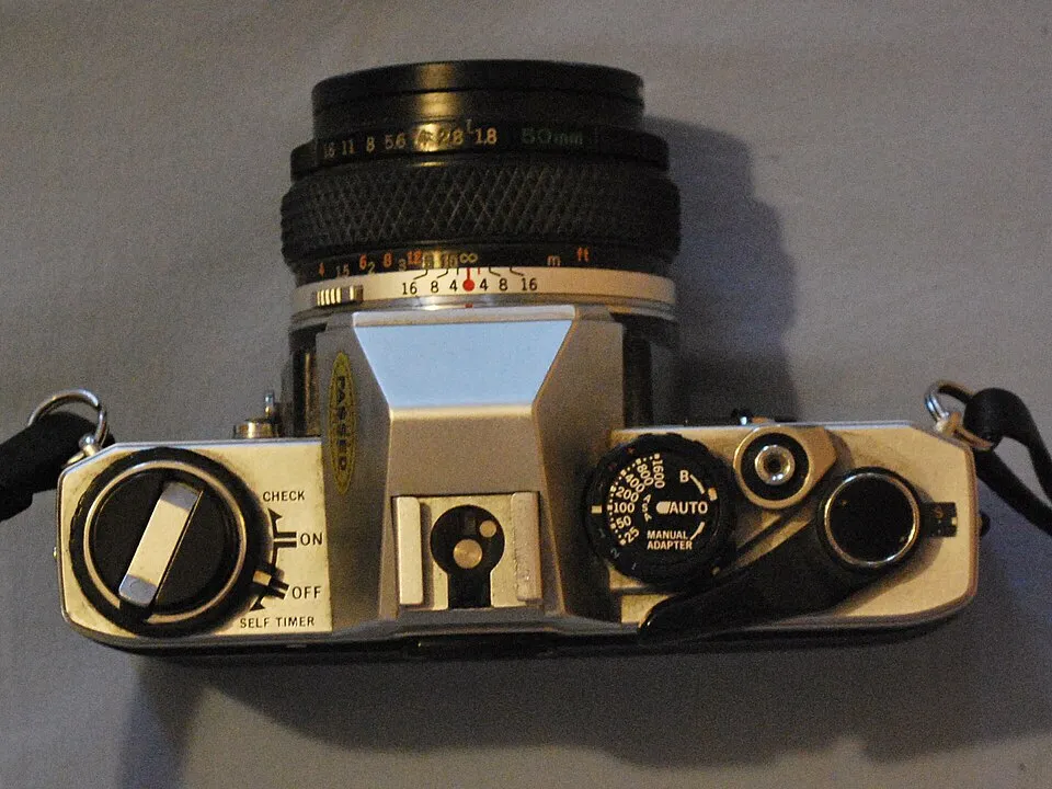 Olympus OM-10