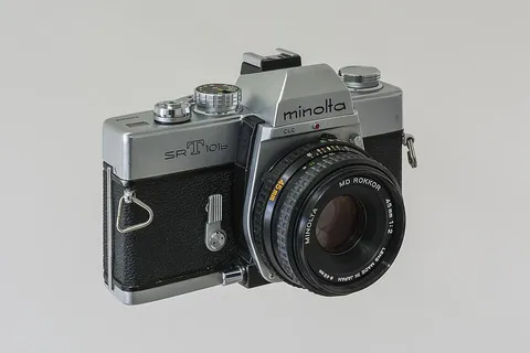 Minolta SRT-101b