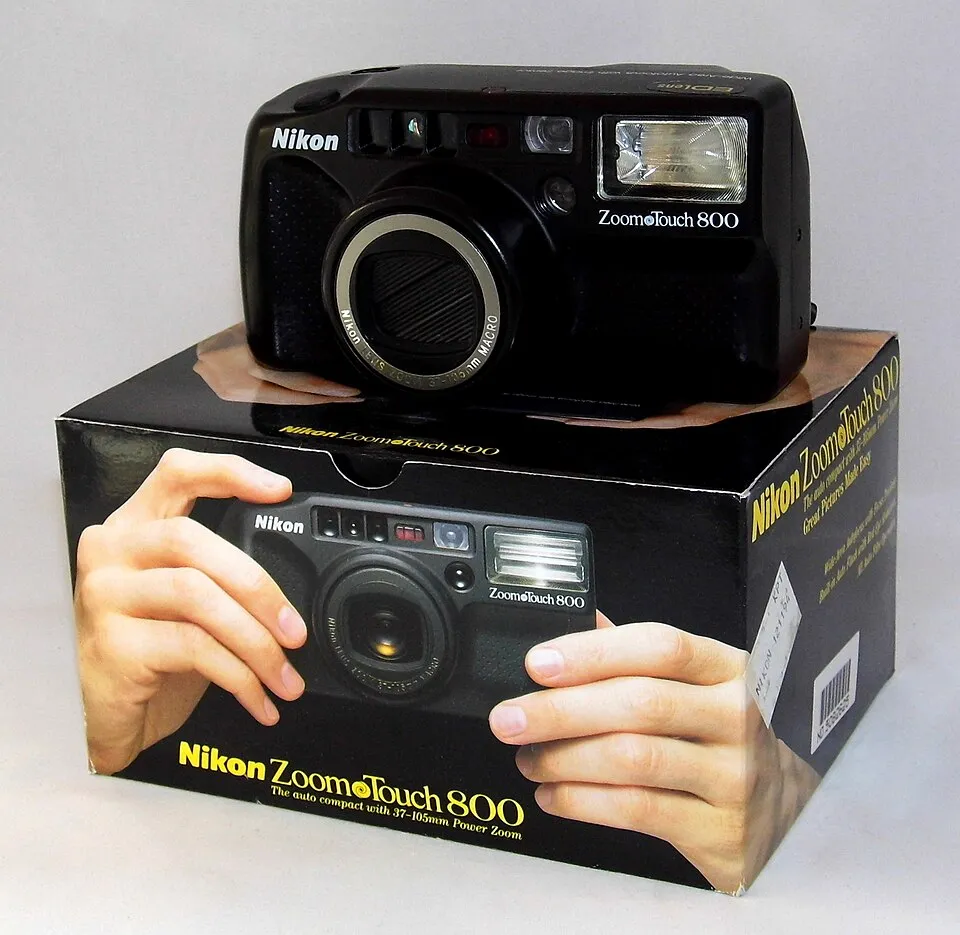 Nikon Zoom Touch 800