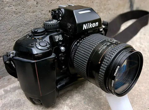 Nikon F4