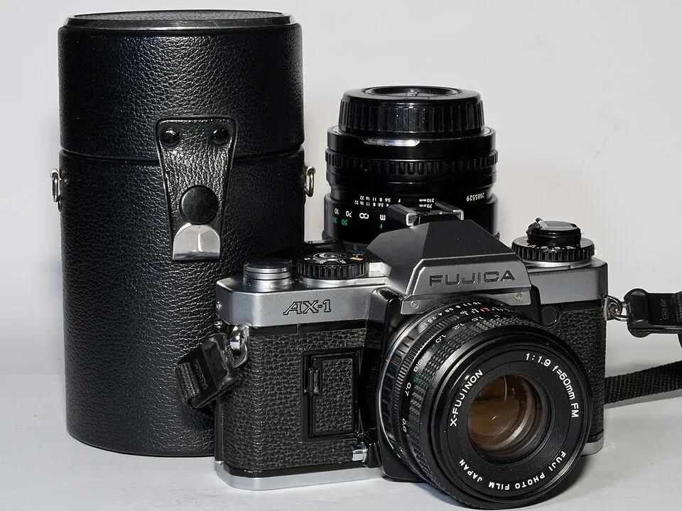 Fujica AX-1