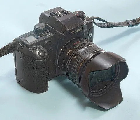 Canon EOS 55