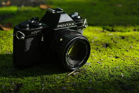 Pentax MV1