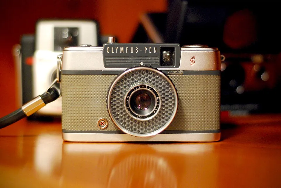 Olympus Pen EE S