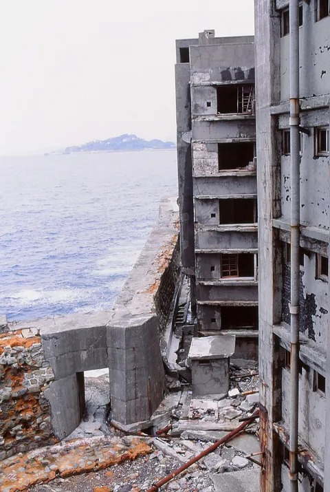 The seawall at Hashima