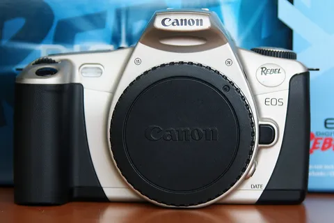 Canon EOS 300