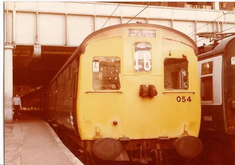 Class 306 electric at liverpool street