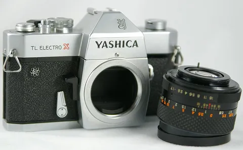 Yashica TL Electro X
