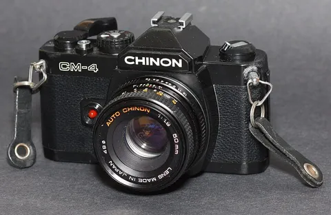Chinon CM-4