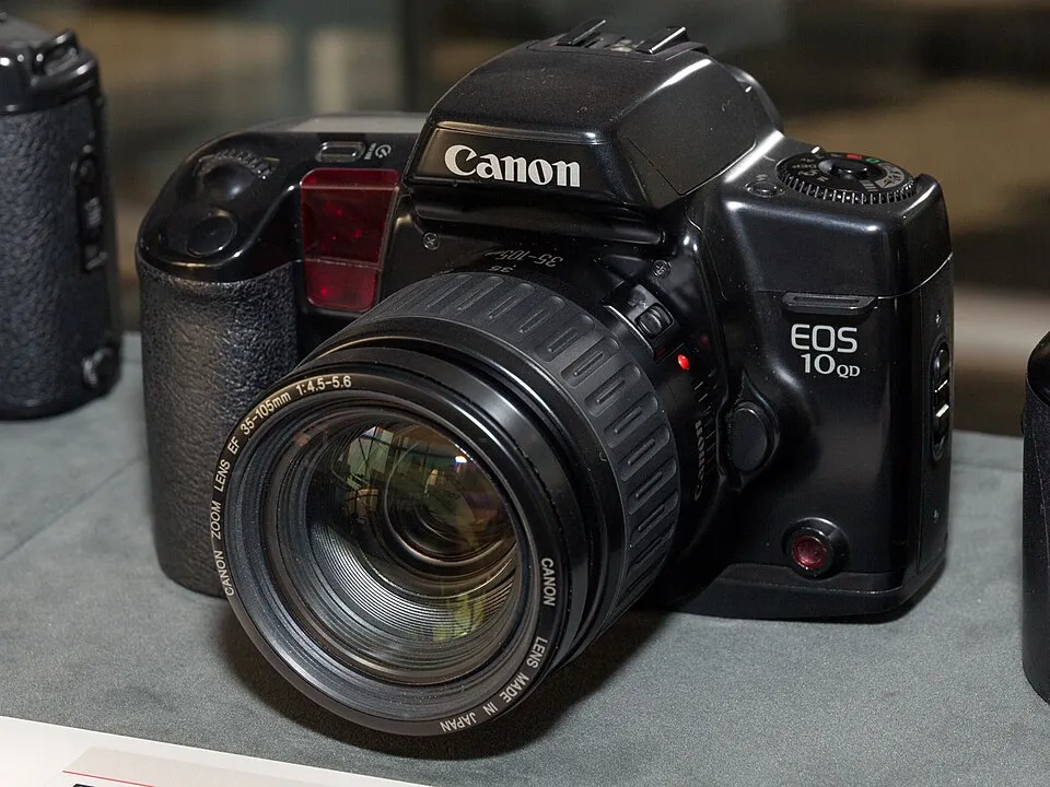 Canon EOS 10