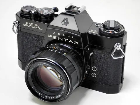 Pentax ES