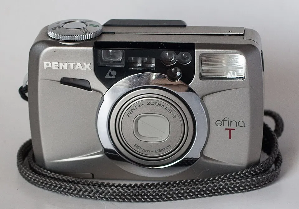Pentax efina T