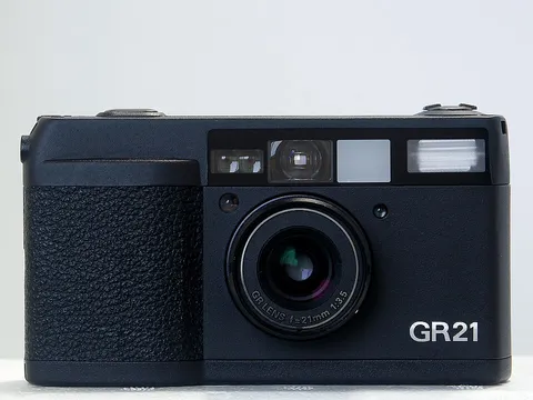 Ricoh GR21