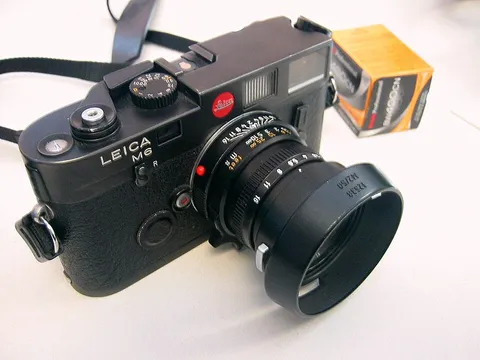 Leica M6